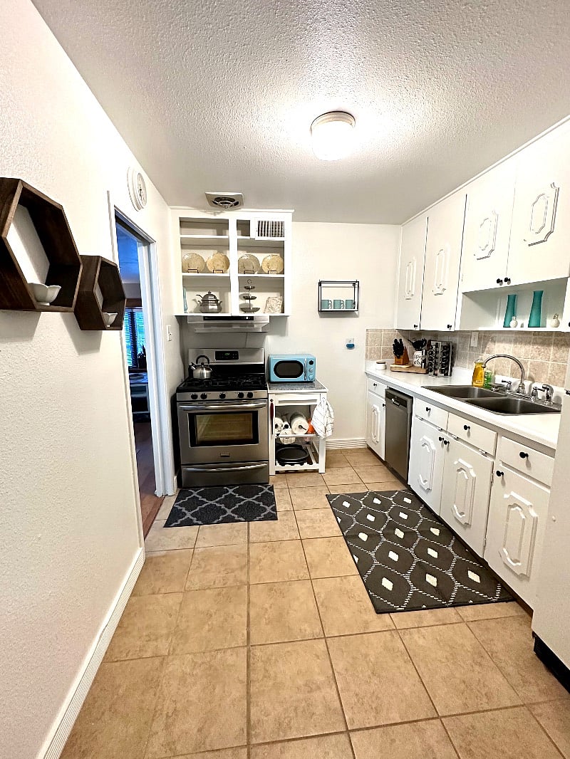 Furnished Finder property 437553_1 photo 15