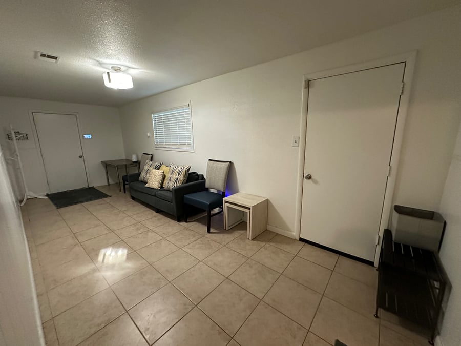Furnished Finder property 437553_1 photo 24