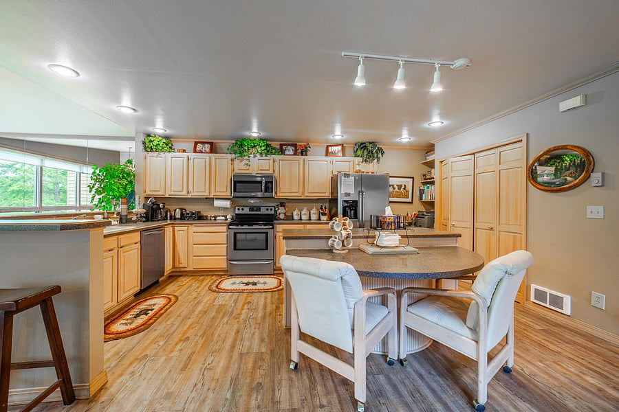 Furnished Finder property 437565_1 photo 6