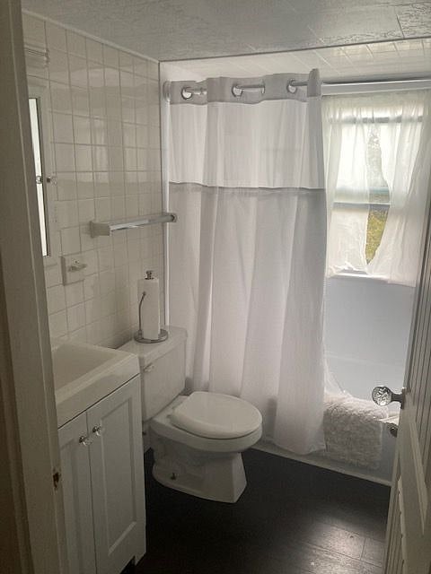 Furnished Finder property 437573_1 photo 4