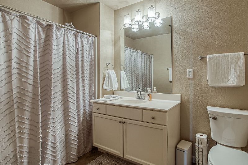 Furnished Finder property 437579_1 photo 18