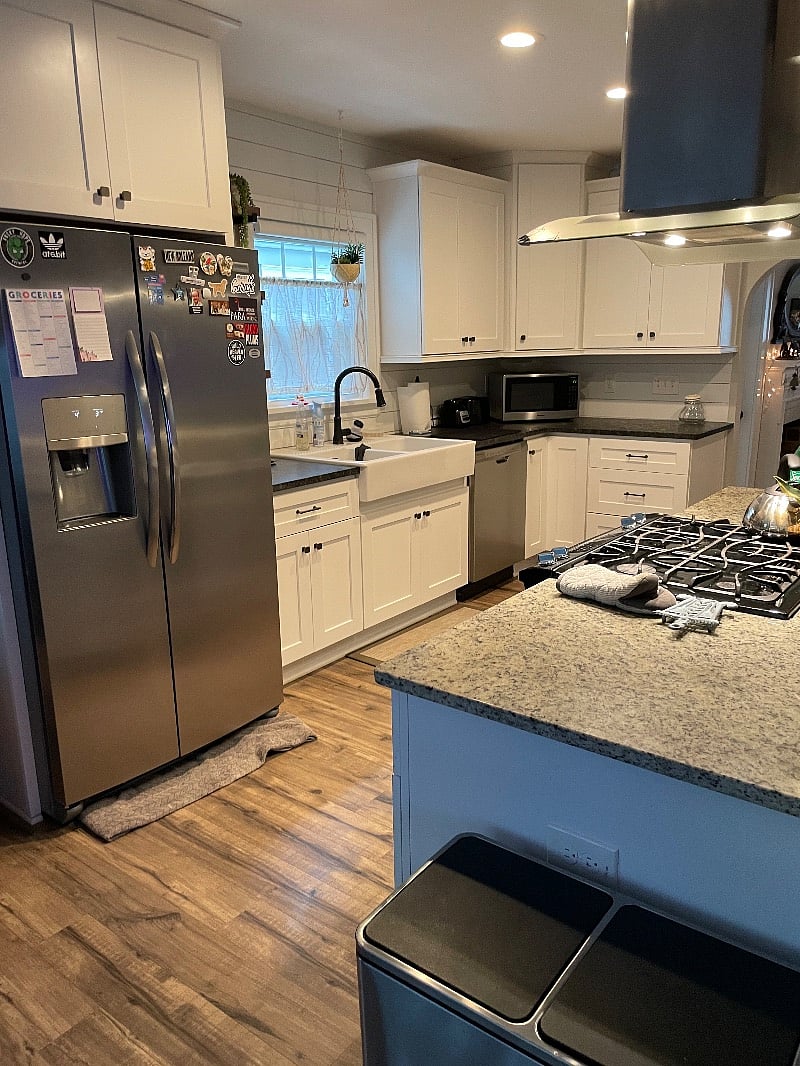 Furnished Finder property 437588_1 photo 2