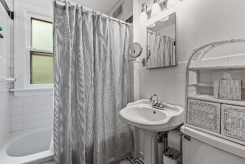 Furnished Finder property 437609_1 photo 20