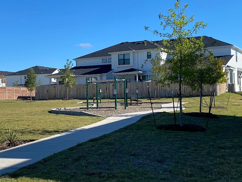 Furnished Finder property 437614_1 photo 12