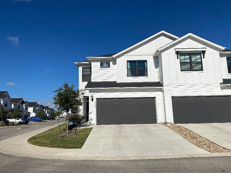 Furnished Finder property 437614_1 photo 13