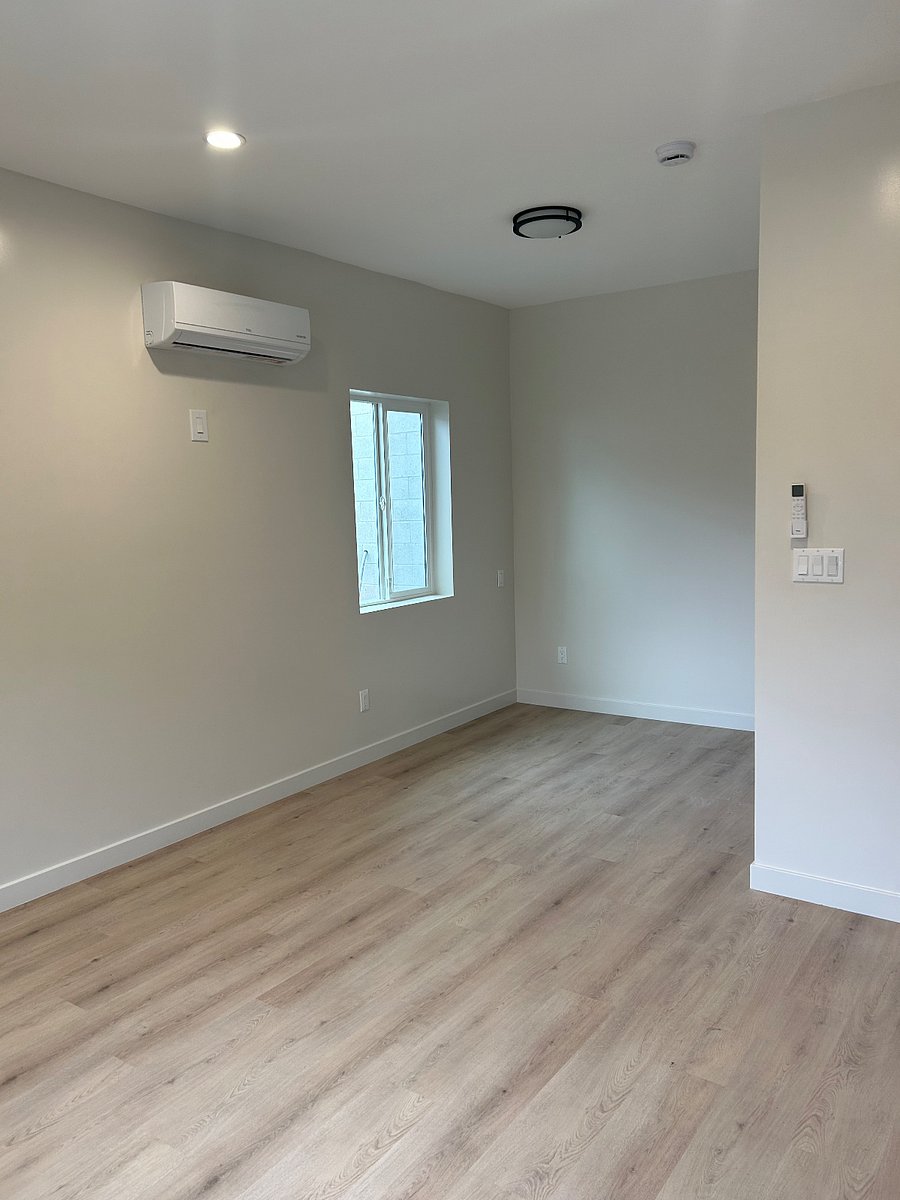 Furnished Finder property 437630_1 photo 4