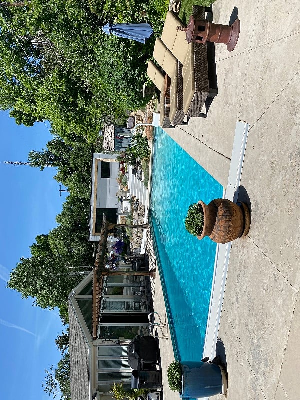 Furnished Finder property 437635_1 photo 3
