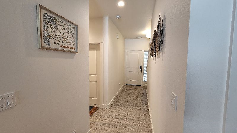 Furnished Finder property 437638_1 photo 12