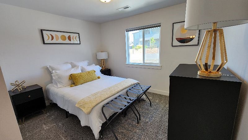 Furnished Finder property 437638_1 photo 20