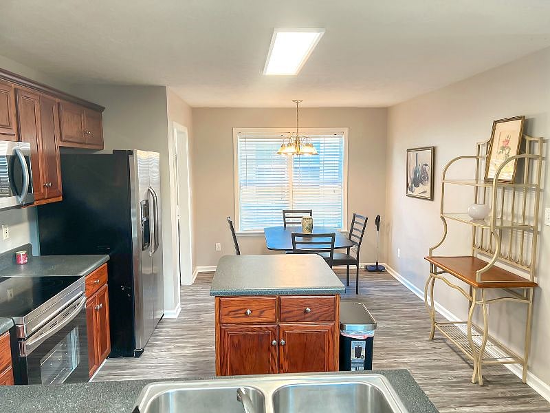 Furnished Finder property 437644_1 photo 15