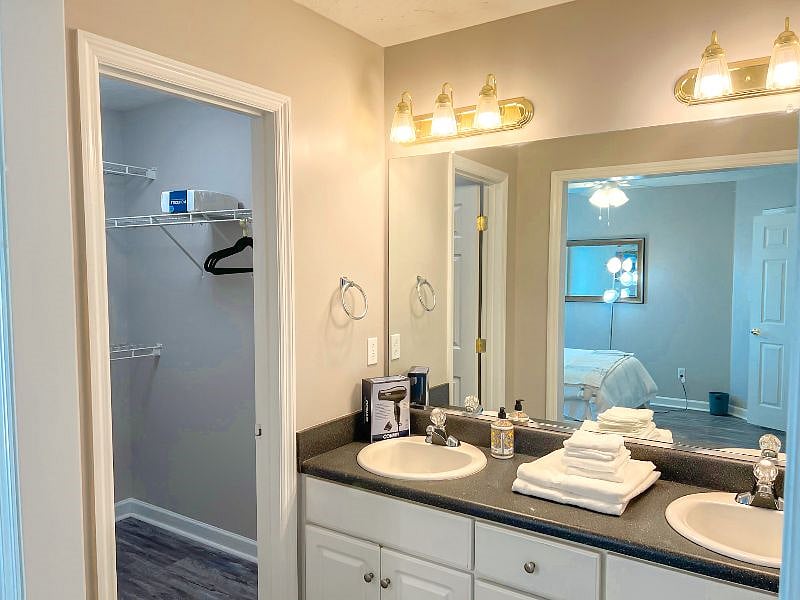 Furnished Finder property 437644_1 photo 24