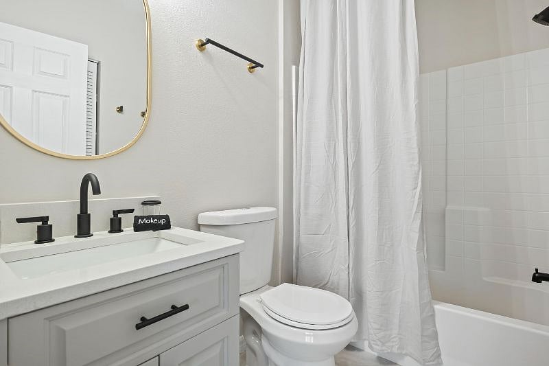 Room 2 is our 3rd Floor Guest Bedroom and Private Bathroom. Rental rate is $1200 with street parking. Does NOT include a TV.