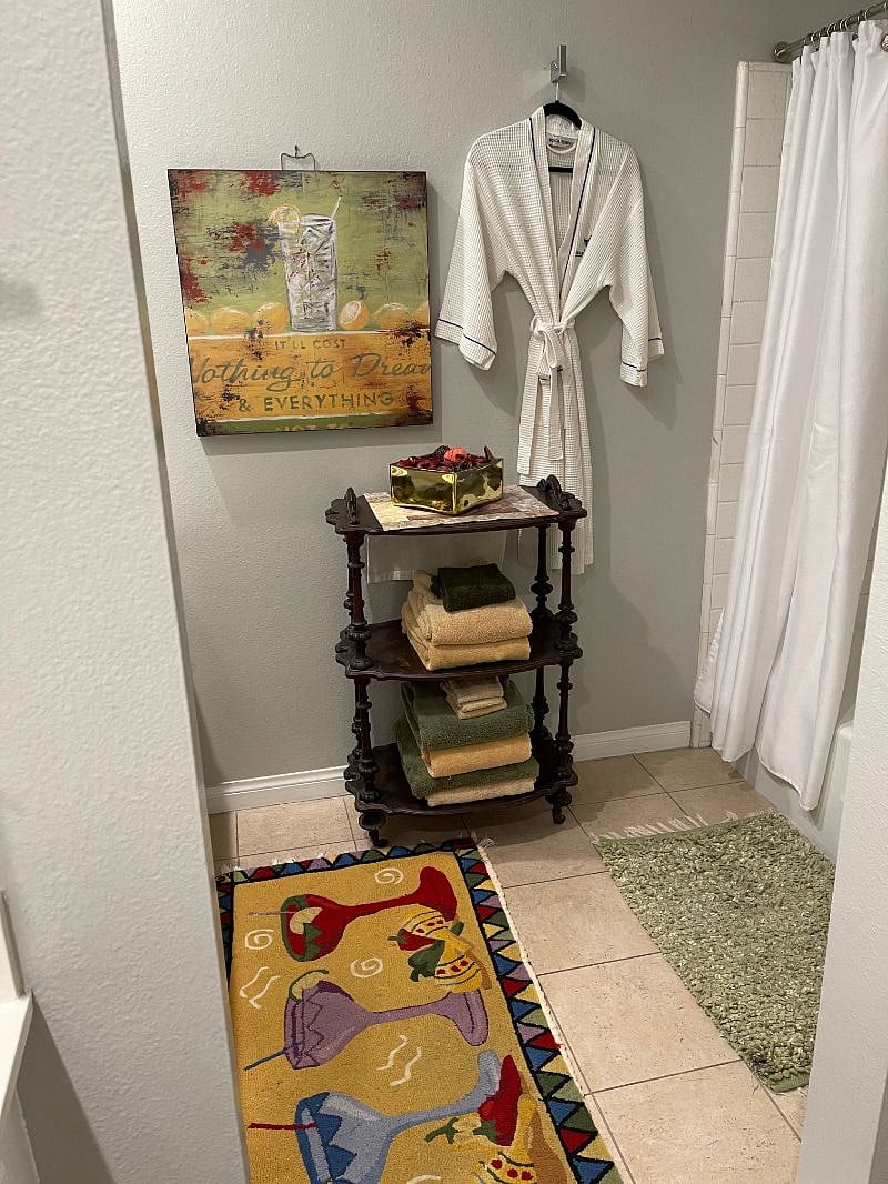 Furnished Finder property 437652_1 photo 5