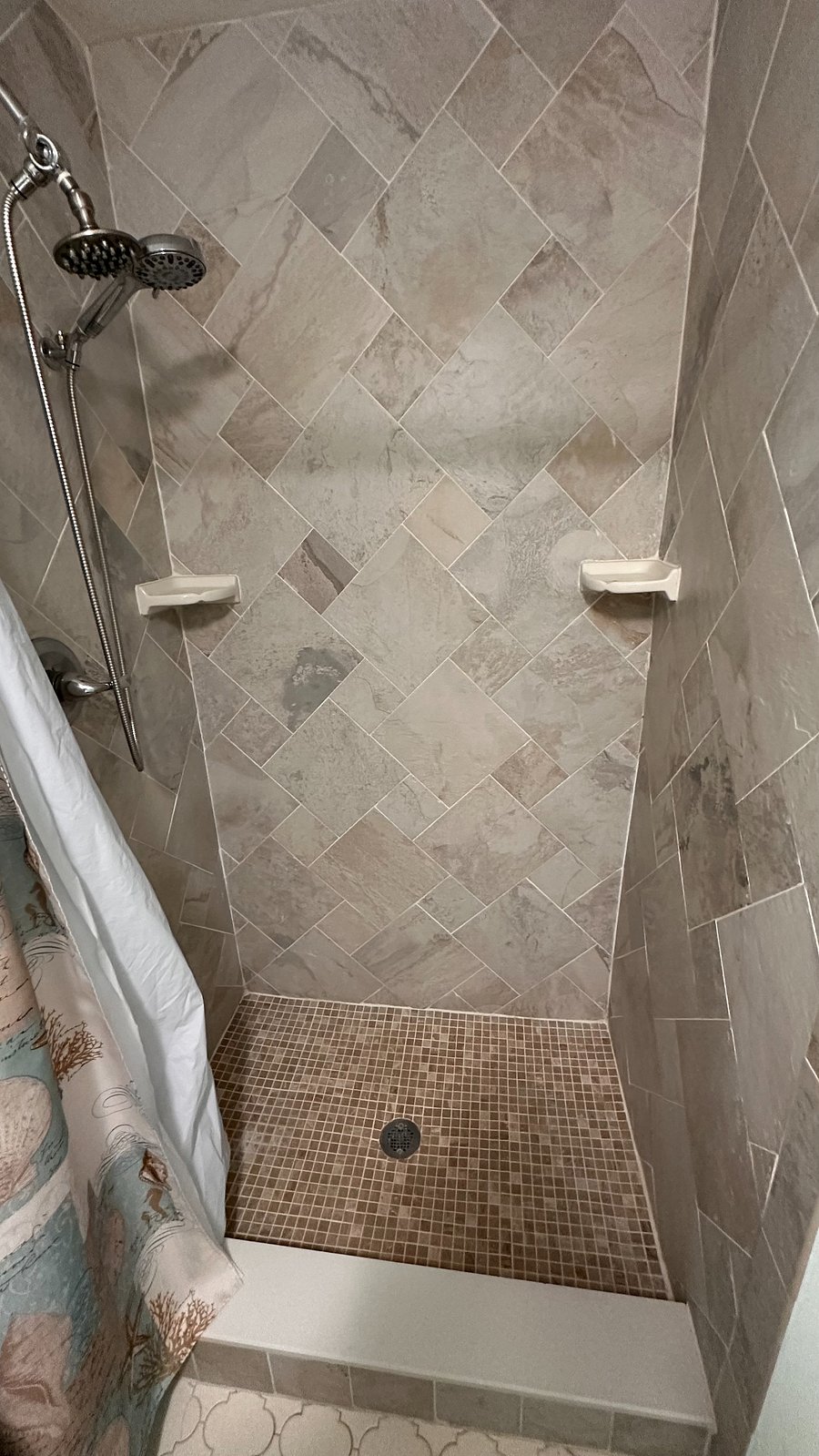 Furnished Finder property 437684_1 photo 8