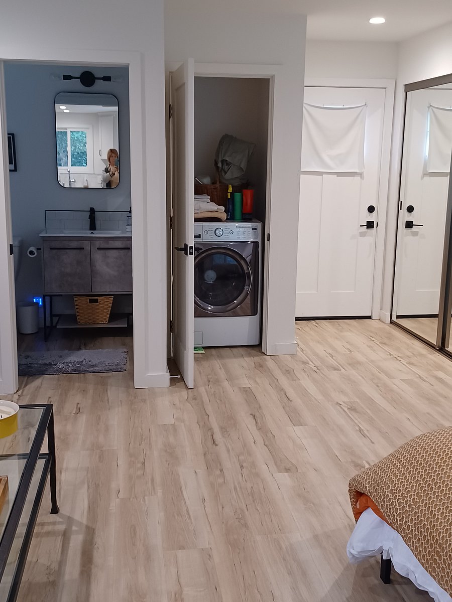 Furnished Finder property 437734_1 photo 8