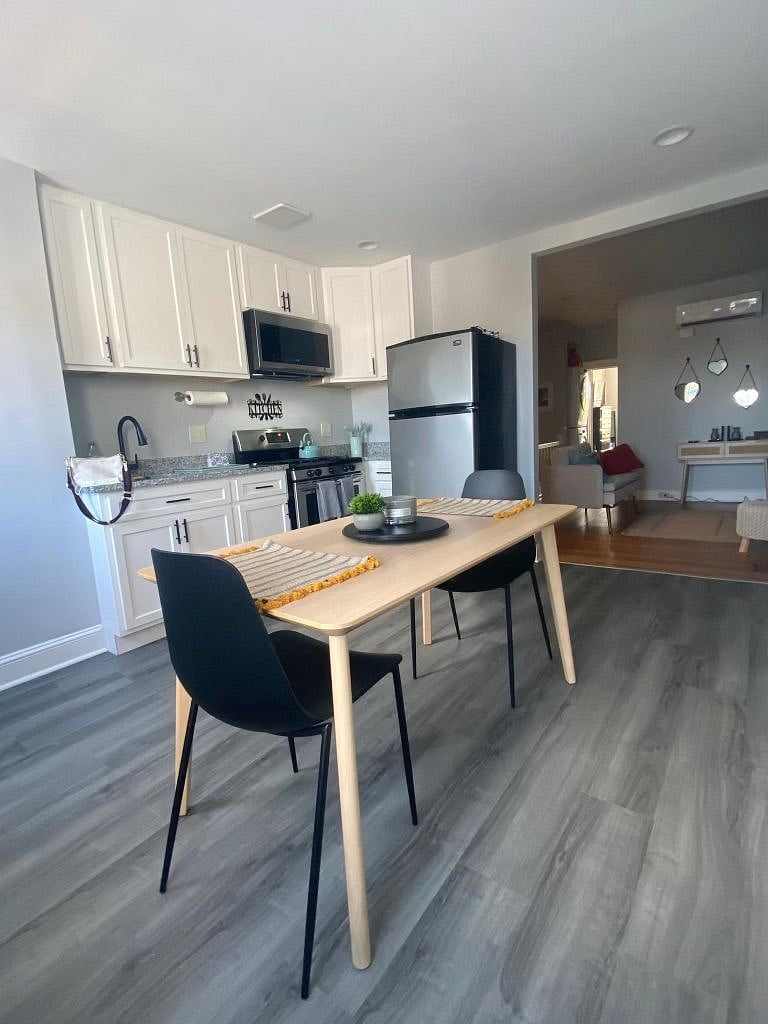 Furnished Finder property 437749_2 photo 9