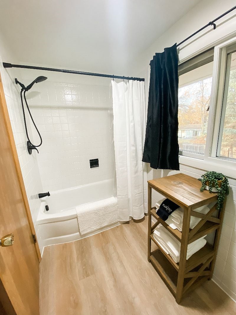 Furnished Finder property 437750_1 photo 13