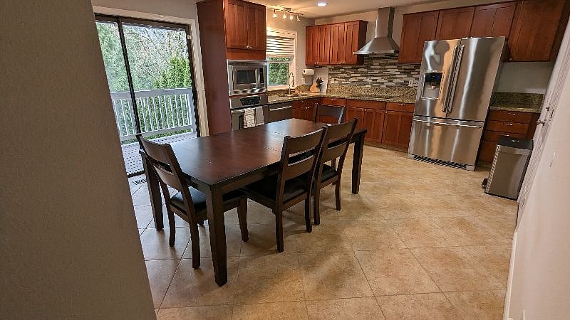 Furnished Finder property 437822_1 photo 14