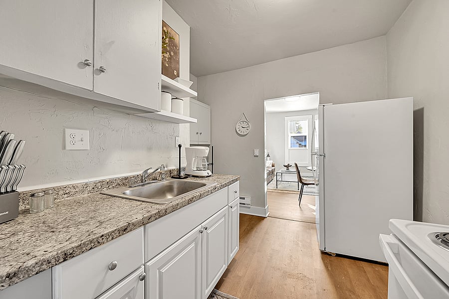 Furnished Finder property 437834_1 photo 10