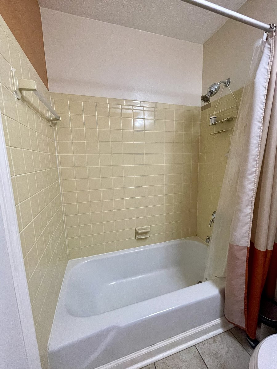 Furnished Finder property 437846_2 photo 10