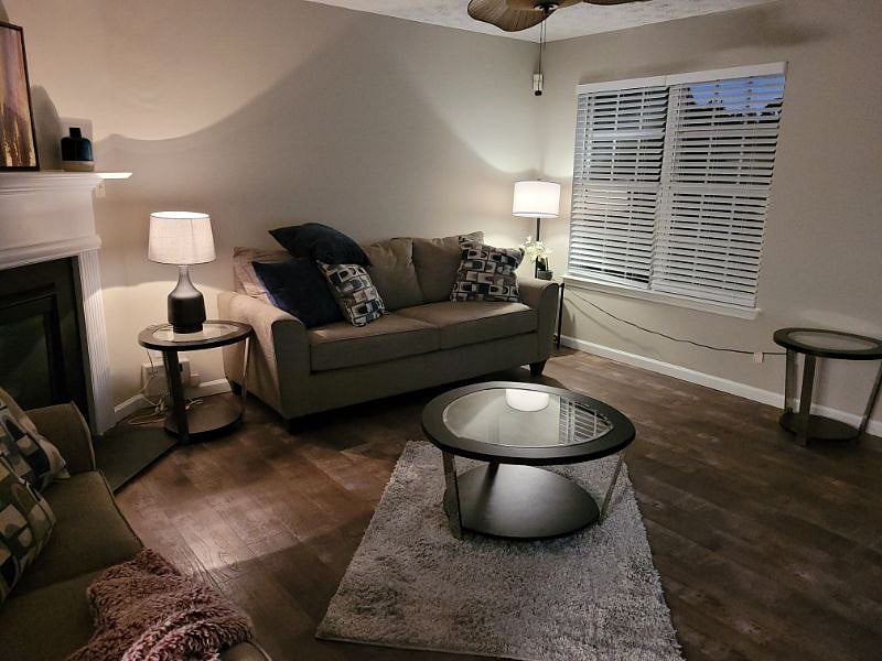 Furnished Finder property 437866_1 photo 3