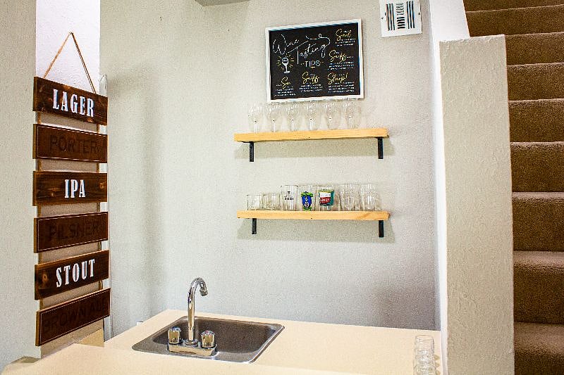 Wet bar