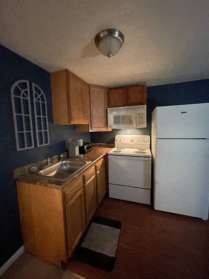 Furnished Finder property 437890_1 photo 3