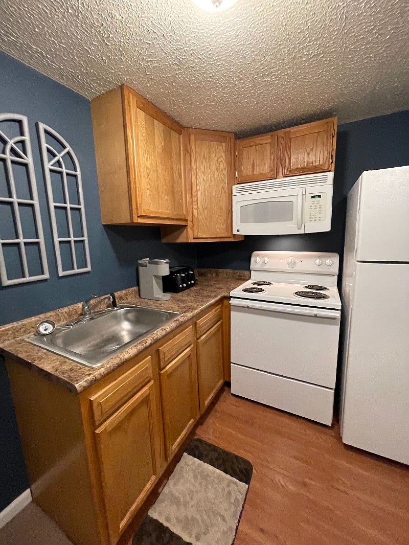 Furnished Finder property 437890_1 photo 7