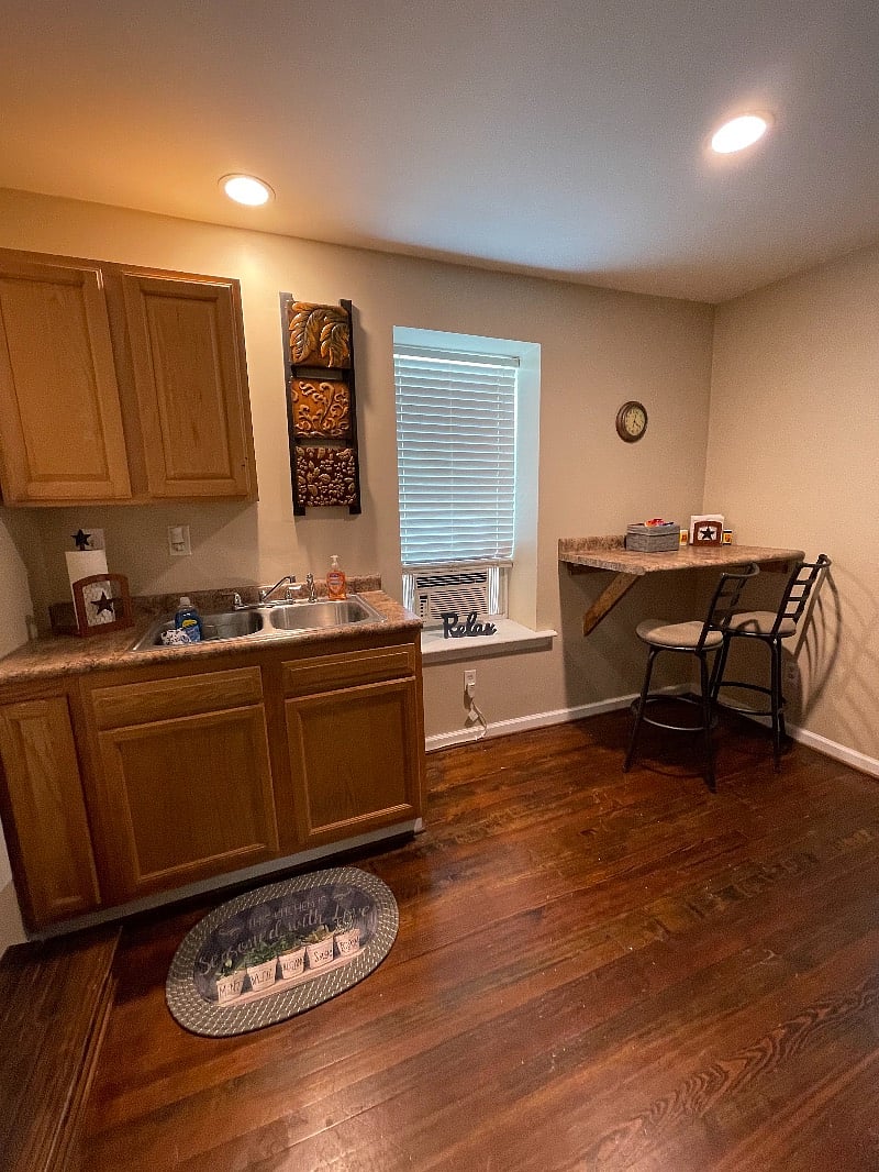 Furnished Finder property 437890_2 photo 3