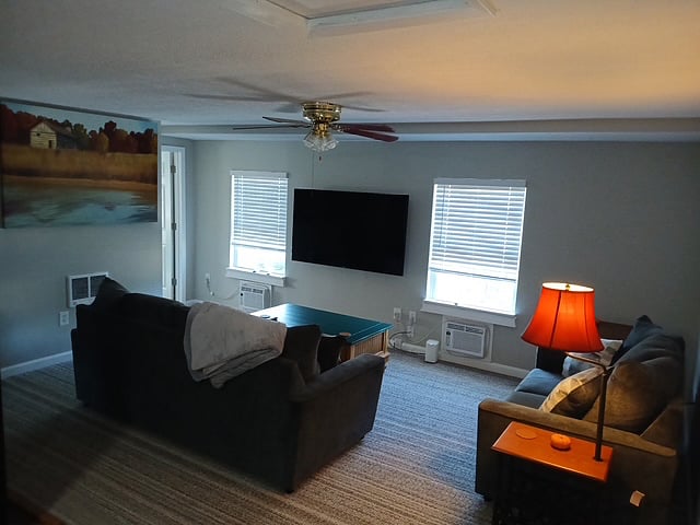 Furnished Finder property 437890_3 photo 9