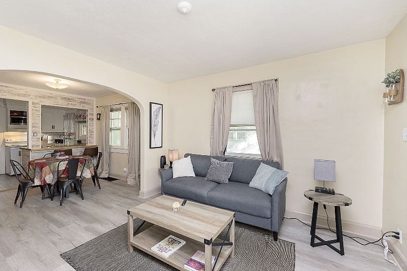 Furnished Finder property 437894_1 photo 8