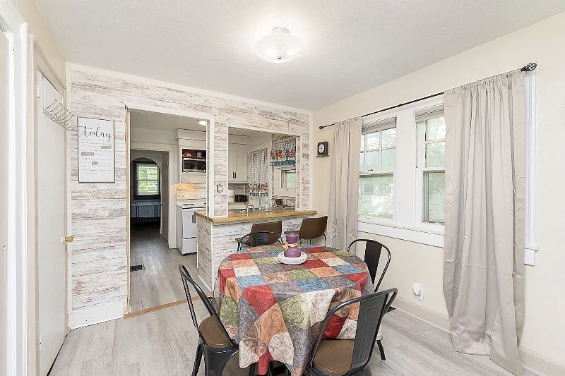 Furnished Finder property 437894_1 photo 9