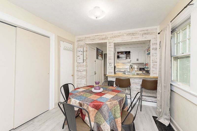 Furnished Finder property 437894_1 photo 10