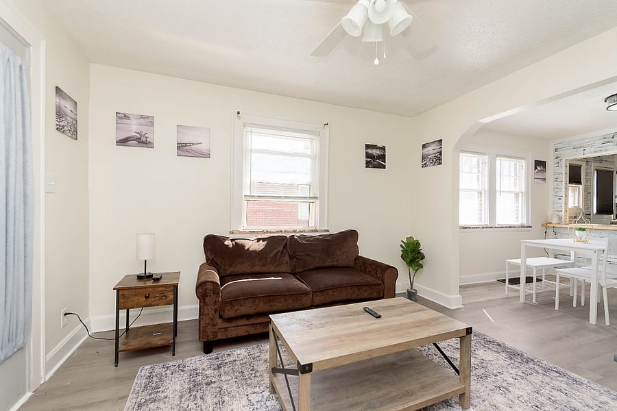 Furnished Finder property 437894_2 photo 6