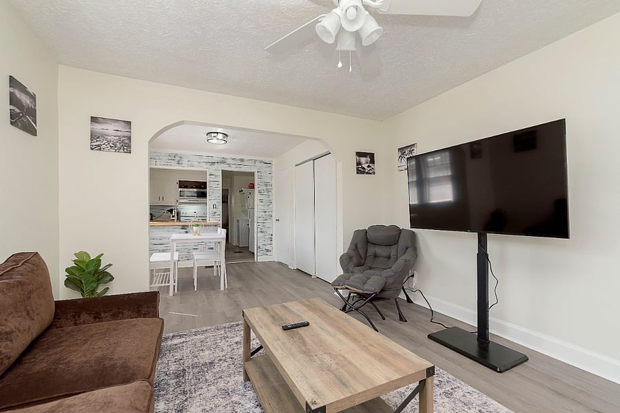 Furnished Finder property 437894_2 photo 10