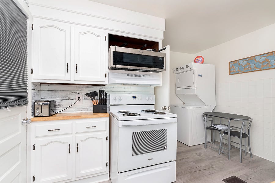 Furnished Finder property 437894_2 photo 18