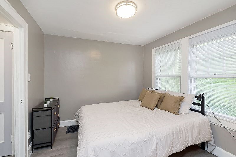 Furnished Finder property 437896_1 photo 10