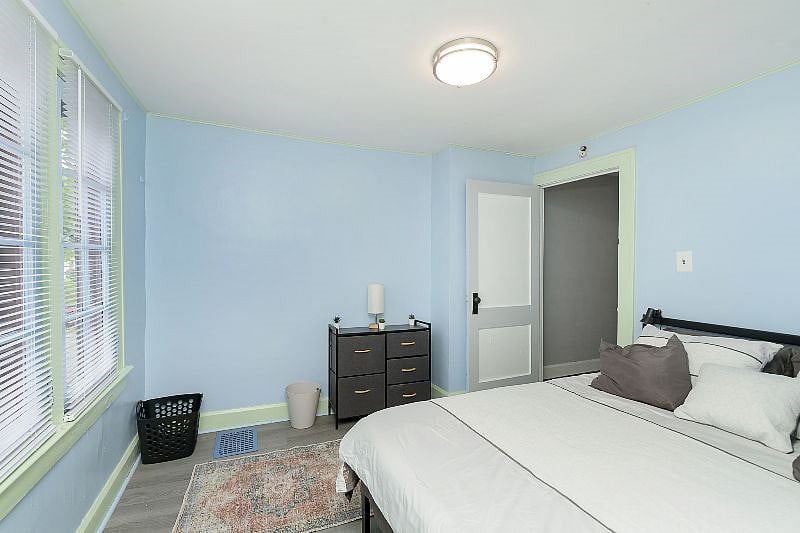 Furnished Finder property 437896_1 photo 16