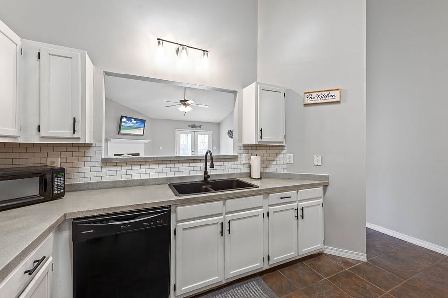 Furnished Finder property 437897_1 photo 13
