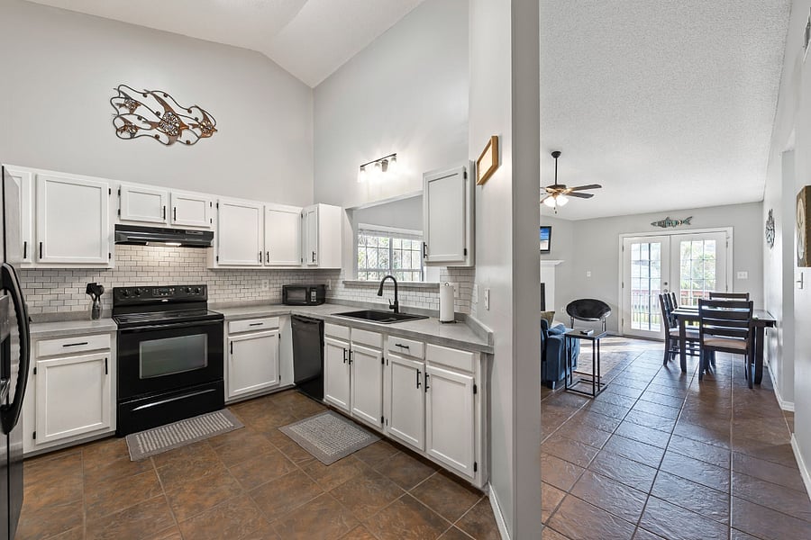 Furnished Finder property 437897_1 photo 4