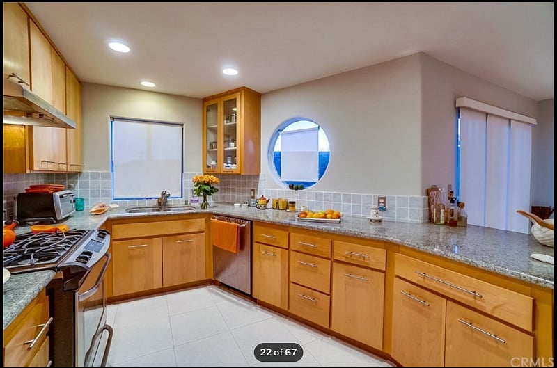 Furnished Finder property 437905_1 photo 5