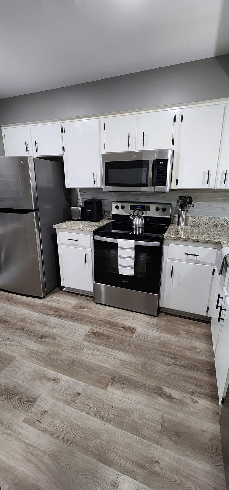 Furnished Finder property 437906_1 photo 6
