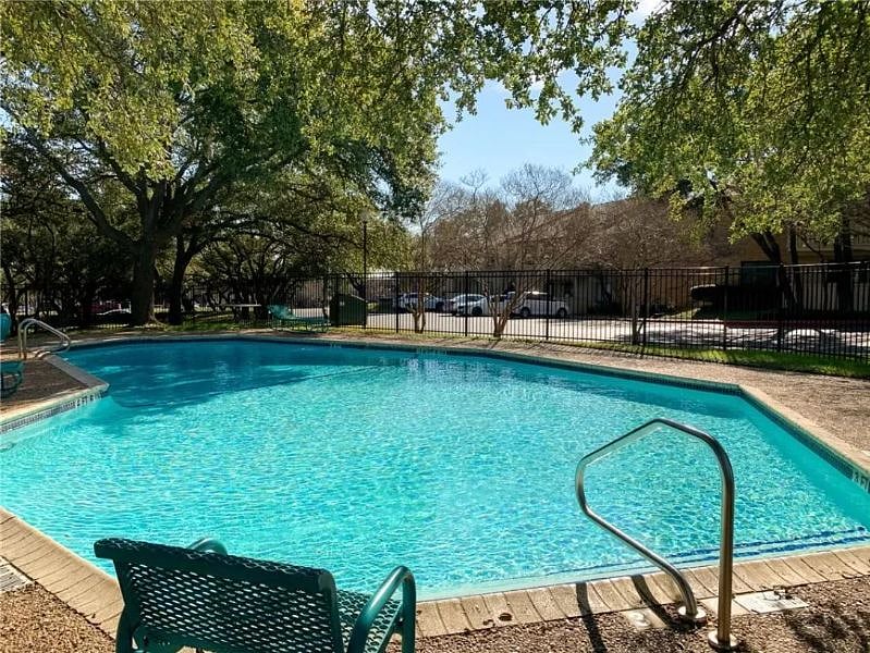 Furnished Finder property 437907_1 photo 16