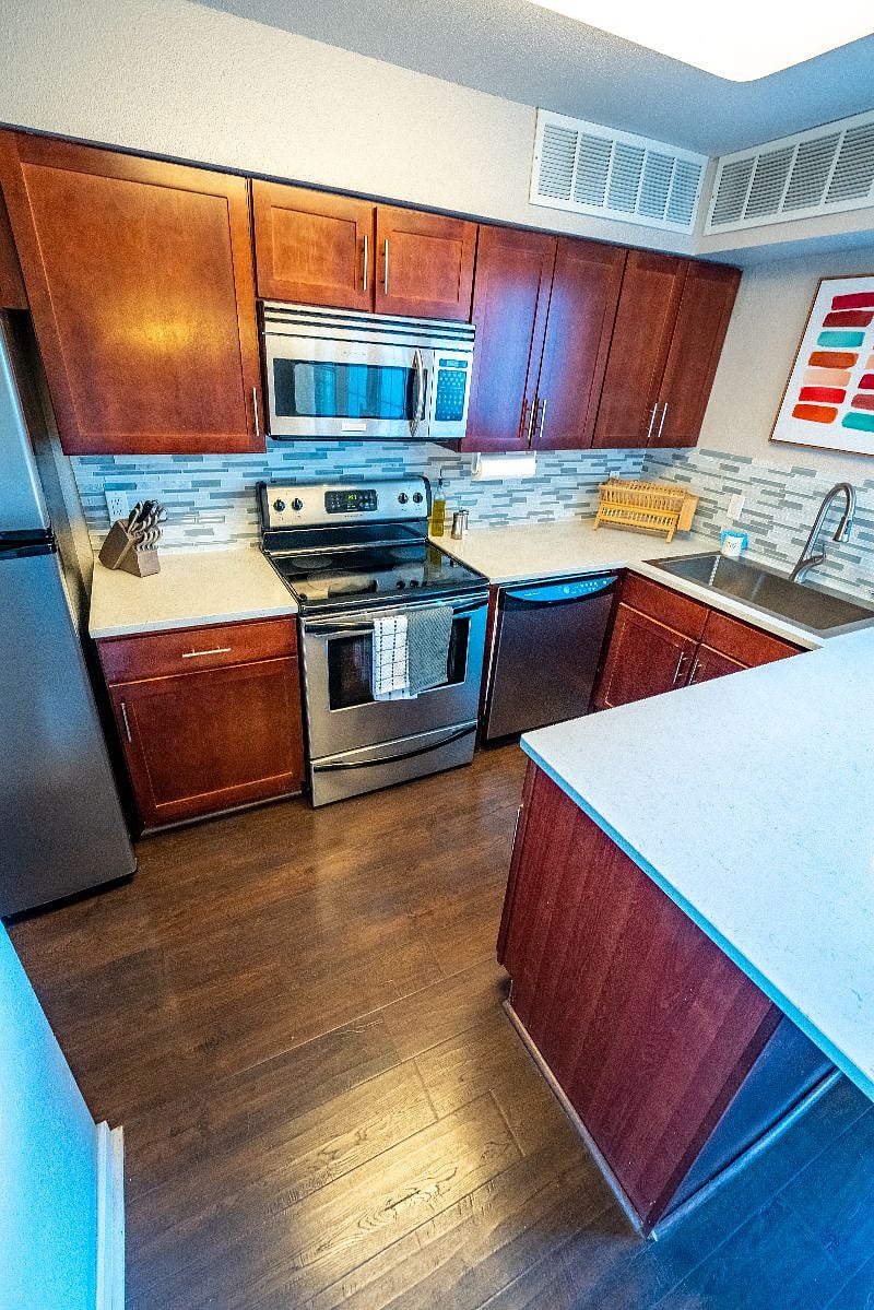 Furnished Finder property 437920_1 photo 4