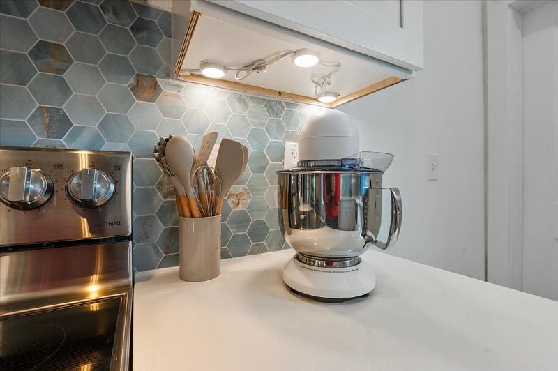 Furnished Finder property 437929_1 photo 18