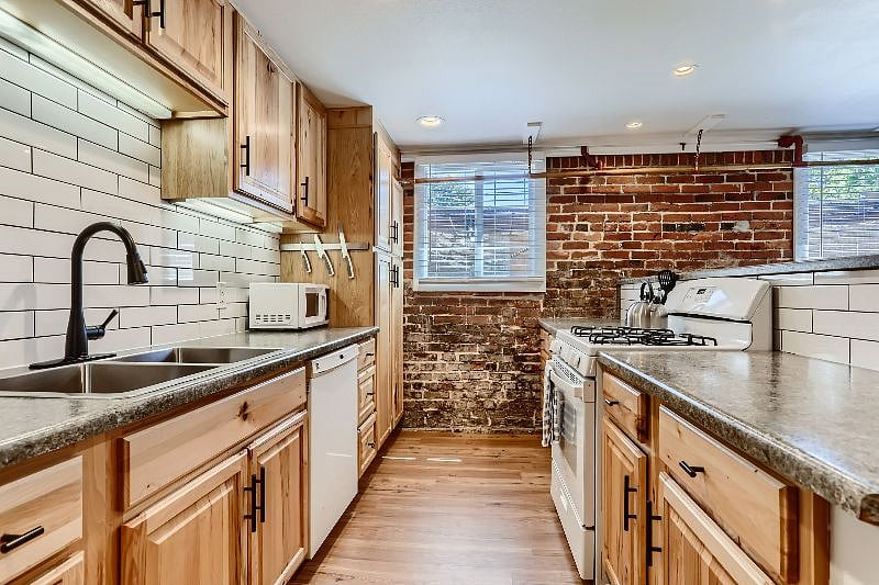 Furnished Finder property 437948_1 photo 3