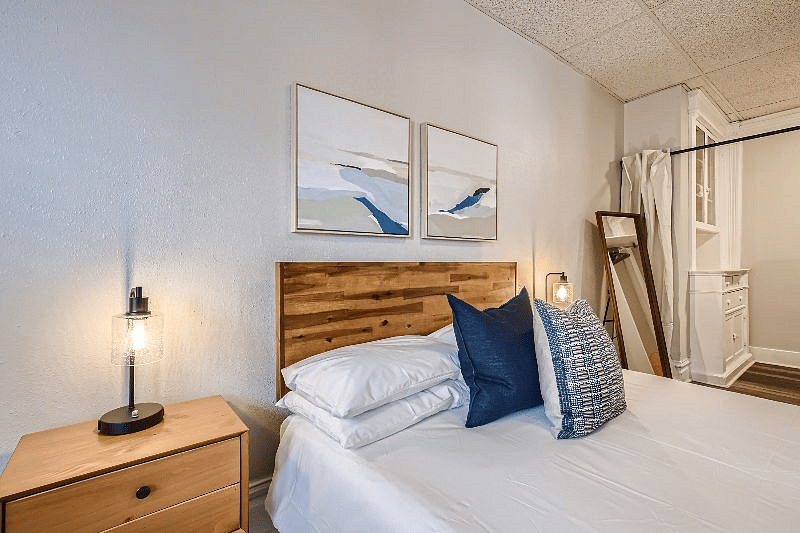 Furnished Finder property 437948_12 photo 14