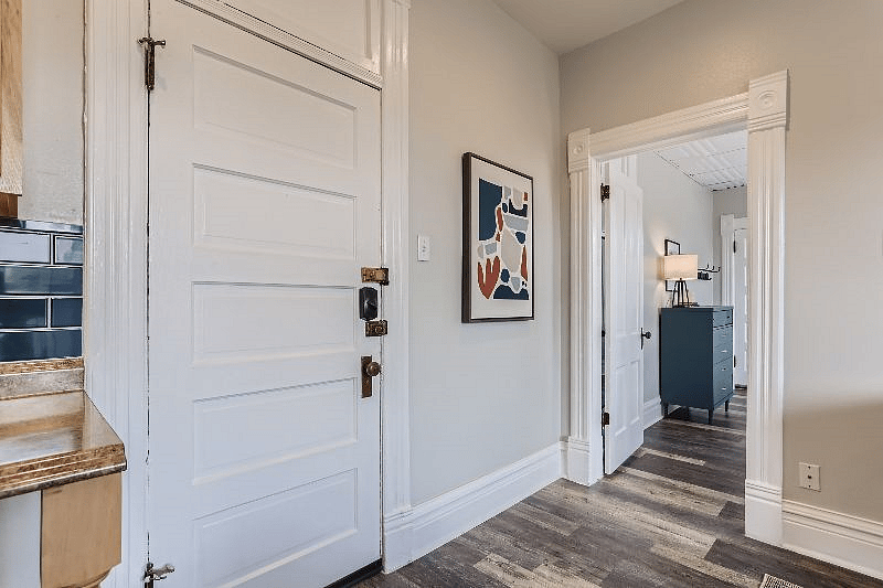Furnished Finder property 437948_13 photo 10