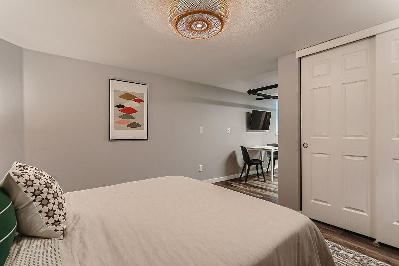 Furnished Finder property 437948_5 photo 20