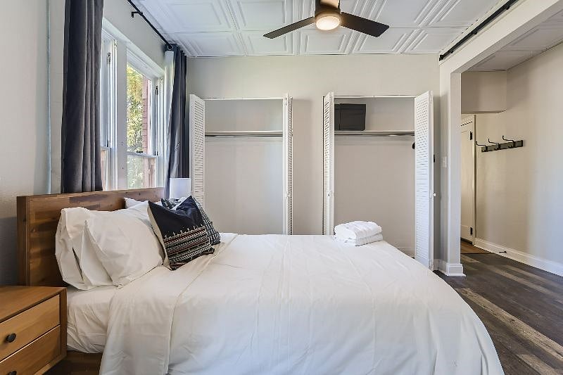 Furnished Finder property 437948_6 photo 20